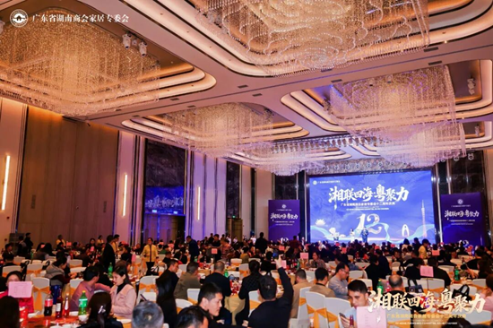 ���г��ģ�����ǰ�У�һ��Ʒ�������������I(l��ng)�Ҿ�δ��